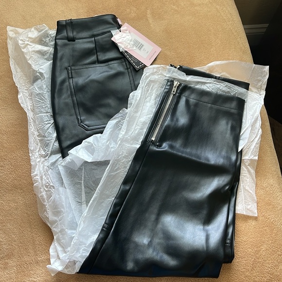 Avec Les Filles Cargo Pant
Size: XS - Picture 6 of 6